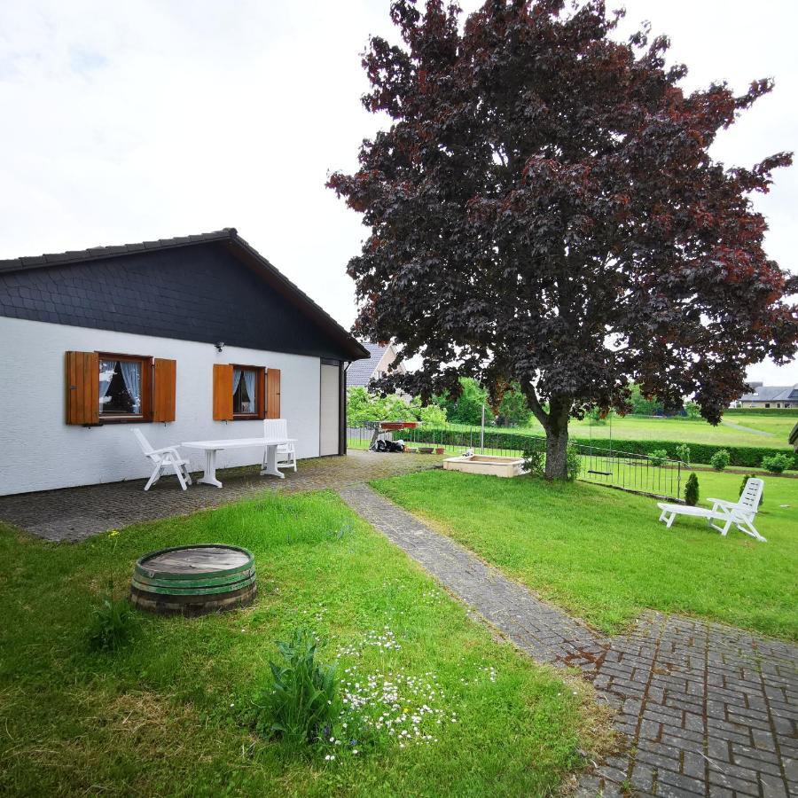 Bb19 Eifel-Ferienhaus Am Moseltal Mit Saunahaus Beuren  Bagian luar foto